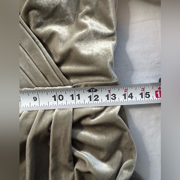 Revelry Vera Velvet Sage Green Bridesmaid Maxi Wrap Dress Women’s Size 4 - Picture 8 of 16